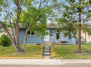 875 N Pinecliff Dr NE, Calgary, AB T1Y 3Y3