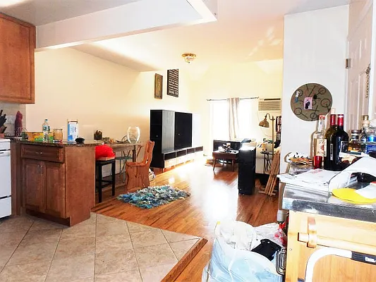 Rented by MAC Realty NY | media 55