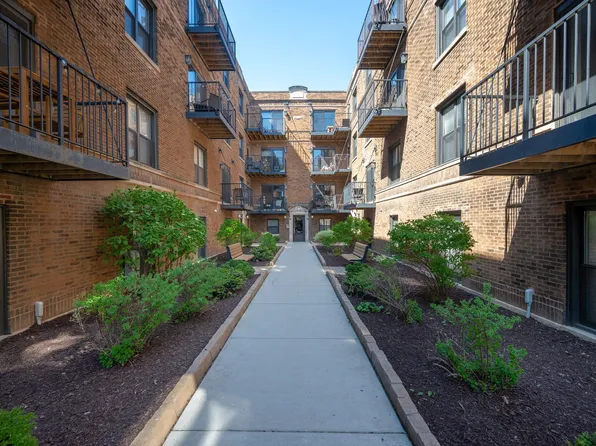 920 W Oakdale, 920 W Oakdale Ave #924-1W, Chicago, IL 60657