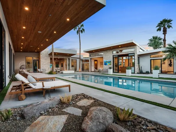 524 E Miraleste Ct, Palm Springs, CA 92262