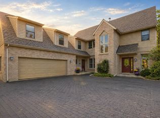 840 Huntley Woods Dr, Crete, IL 60417