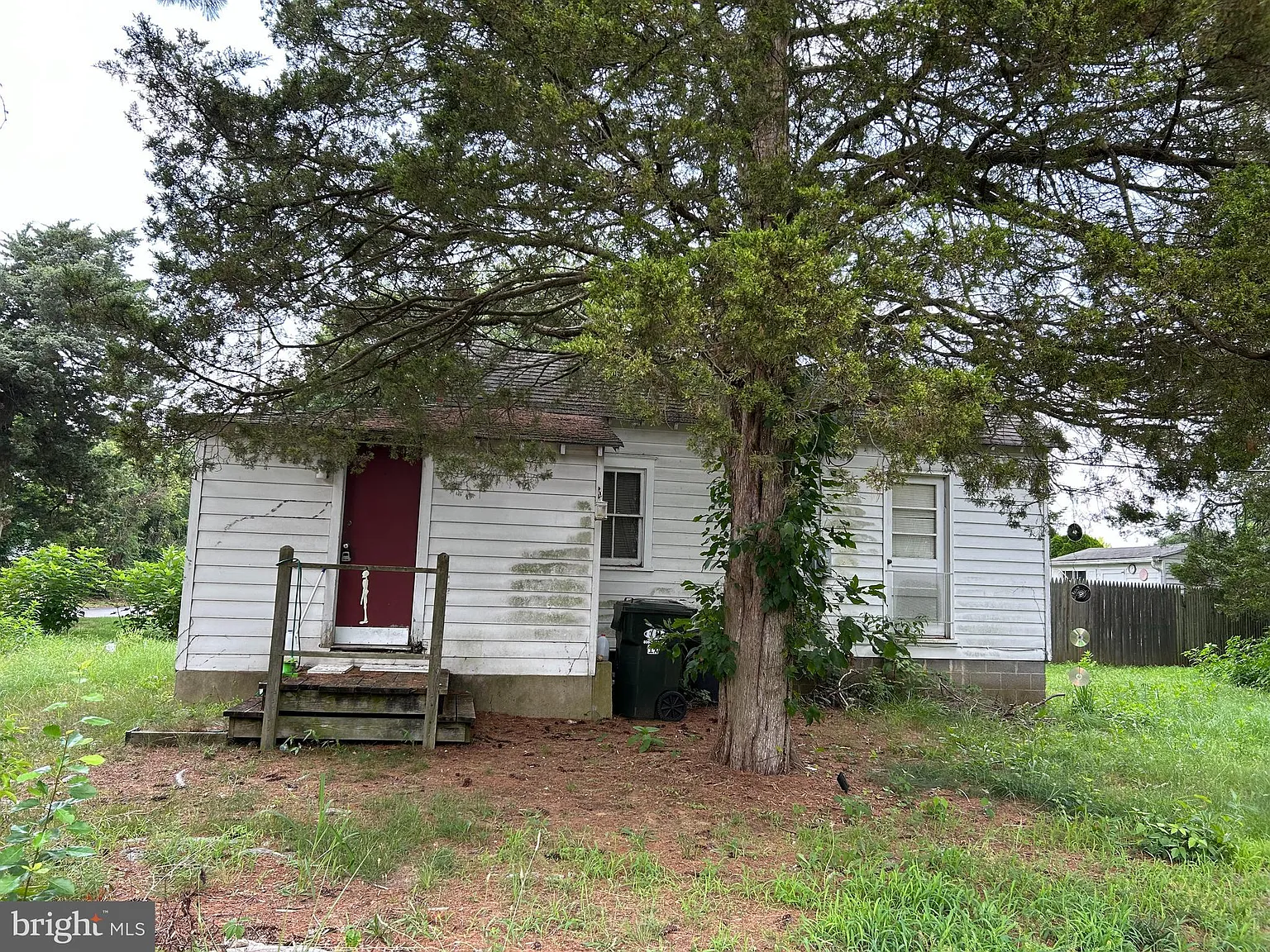 24 Twin Dr photo 1