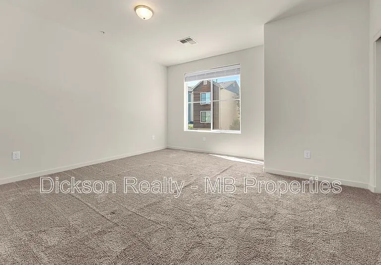520 Logan Jacob Ln — Photo 8