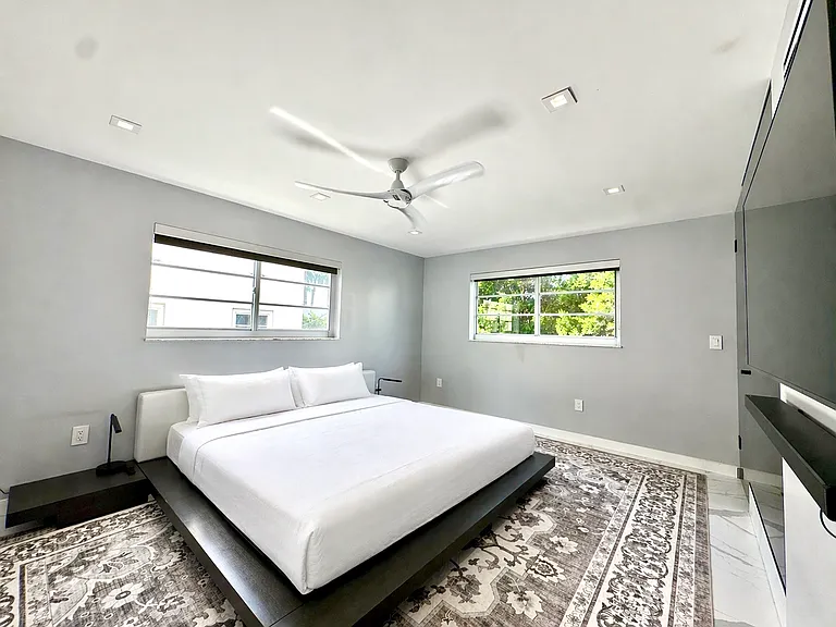1428 Euclid Ave #207 — Photo 8