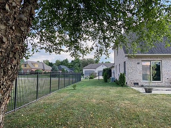 3rd image of 6386 Canak Dr