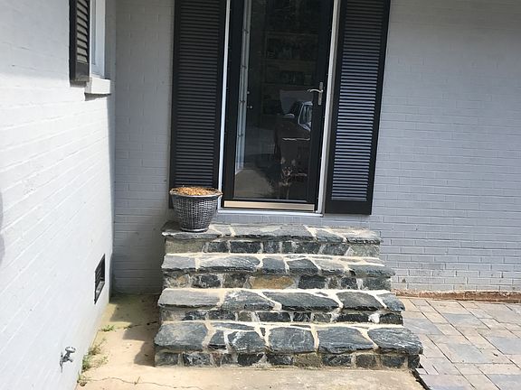 5th image of 7401 Rockland Dr