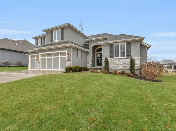 10315 N Revere Ave, Kansas City, MO 64154