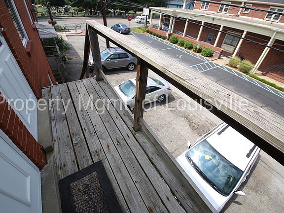 5th image of 814 Melford Ave