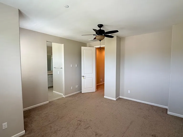 44055 Calle Luz — Photo 13