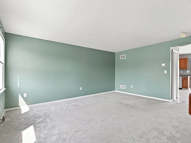 15 Beech Ln — Photo 4