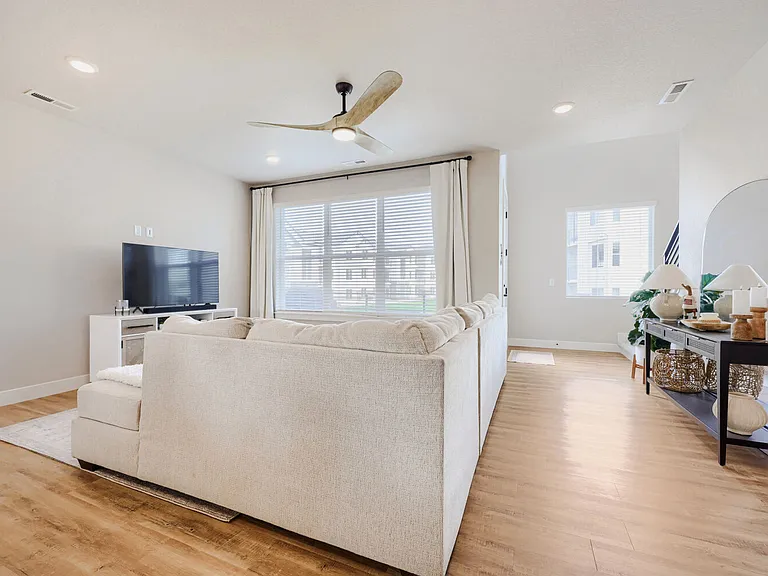 10725 Lewanee Point — Photo 6