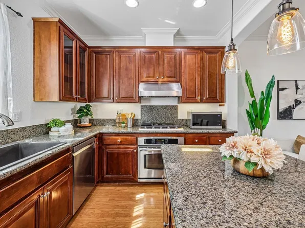 16917 Vasquez Way Unit 70, San Diego, CA 92127
