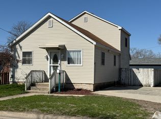 611 Elm St, Ottawa, IL 61350