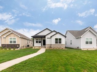 118 Axlewood Dr, Waterloo, IA