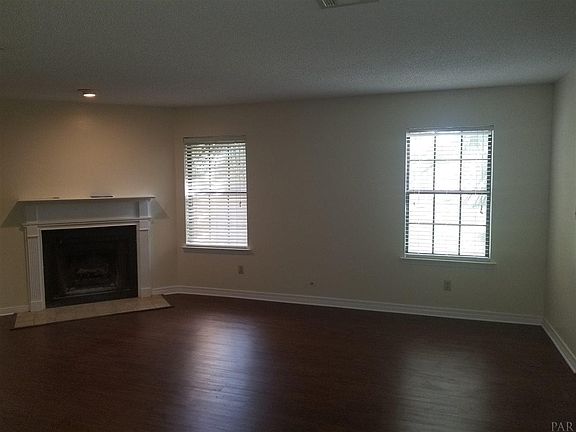 2nd image of 1800 N 11th Ave APT A