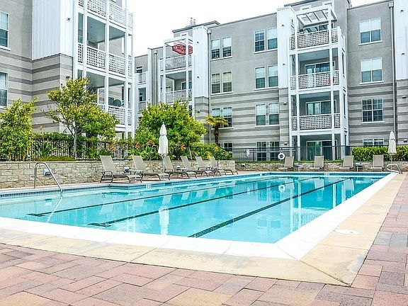 3rd image of 3901 Lick Mill Blvd APT 304