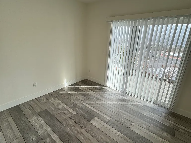3208 Quarry Springs Dr — Photo 10