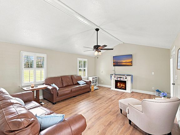 5th image of 1050 Millies Way Dr