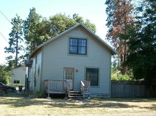 501 W 5th St, Phoenix, OR 97535