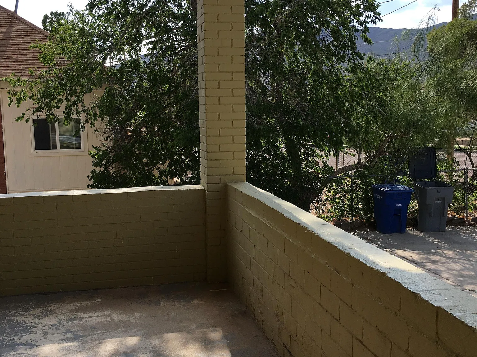 Hueco Apts. - 3419 La Luz 2 — Photo 2