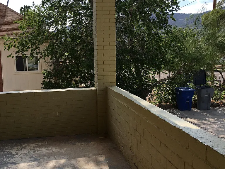 3419 La Luz Ave #2 — Photo 2
