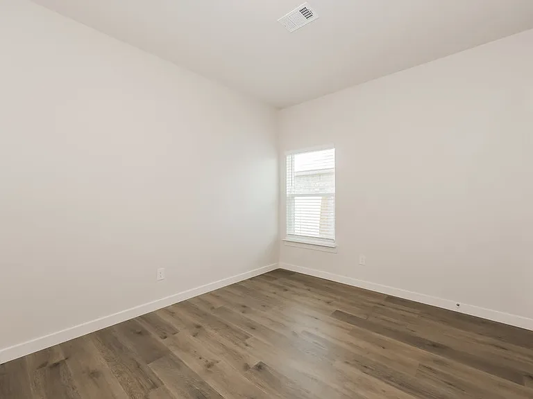 309 Julian Davis Dr — Photo 12