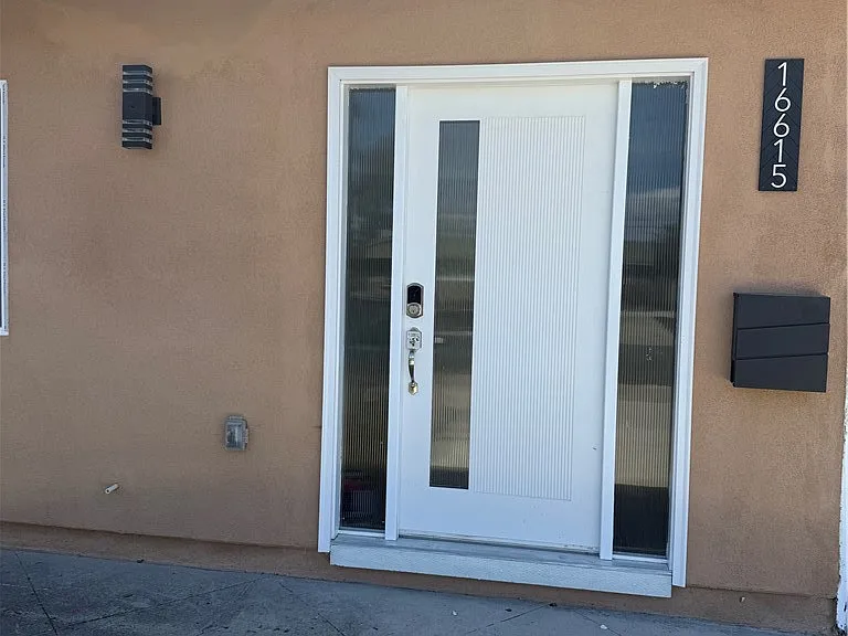 16615 Lucia Ln — Photo 9