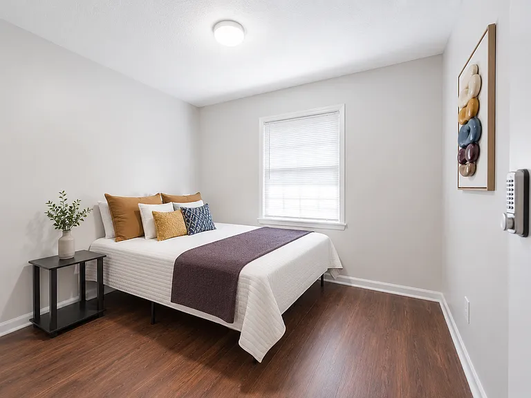 1388 Colony Hill Ct — Photo 1