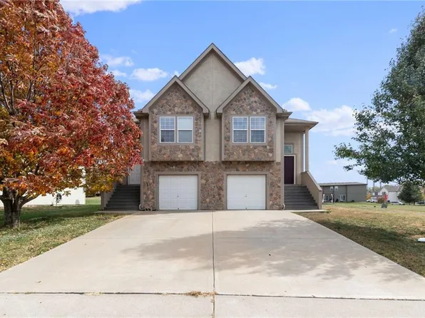 7537 Anderson St, Shawnee, KS 66227