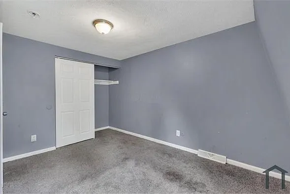2 bed, 1200 sqft, $1,350 — Photo 2