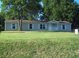 2215 Blackwell Rd, Saint Joseph, MO 64505