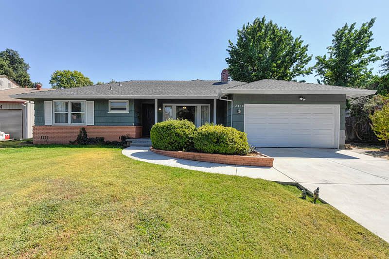 1st image of 2430 Catalina Dr
