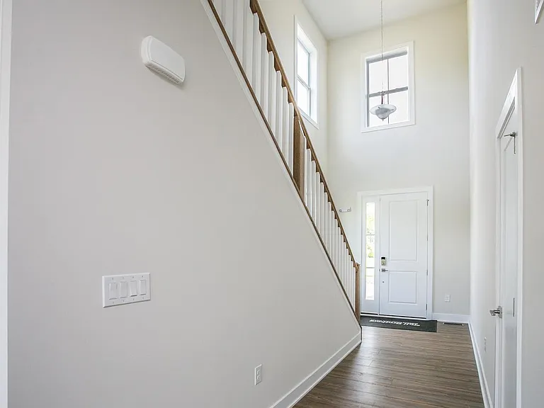 665 Levering St #665 — Photo 11