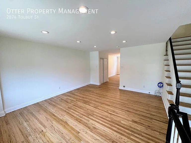 2874 Tolbut St — Photo 11
