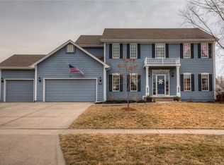 805 SE Mapleleaf Ln, Waukee, IA 50263