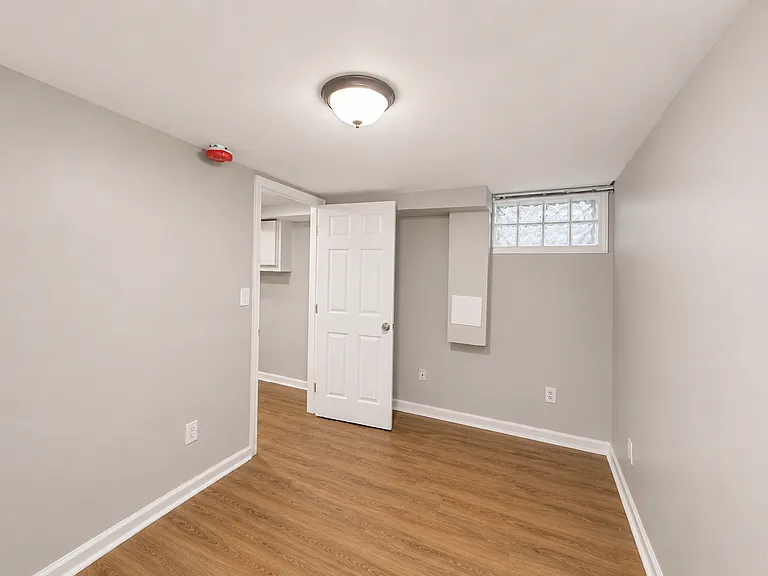 7261 Bridgewood Dr — Photo 10