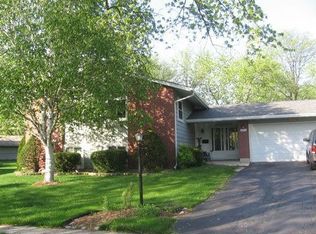 2618 Diamond Ct, Woodridge, IL 60517