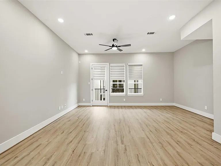 4013 Griggs Rd #B — Photo 8