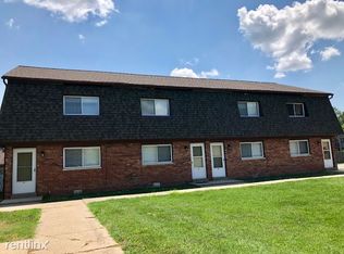 5 Fairway Est, Pontoon Beach, IL 62040