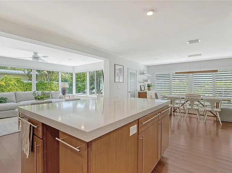 425 McKinley Dr — Photo 24