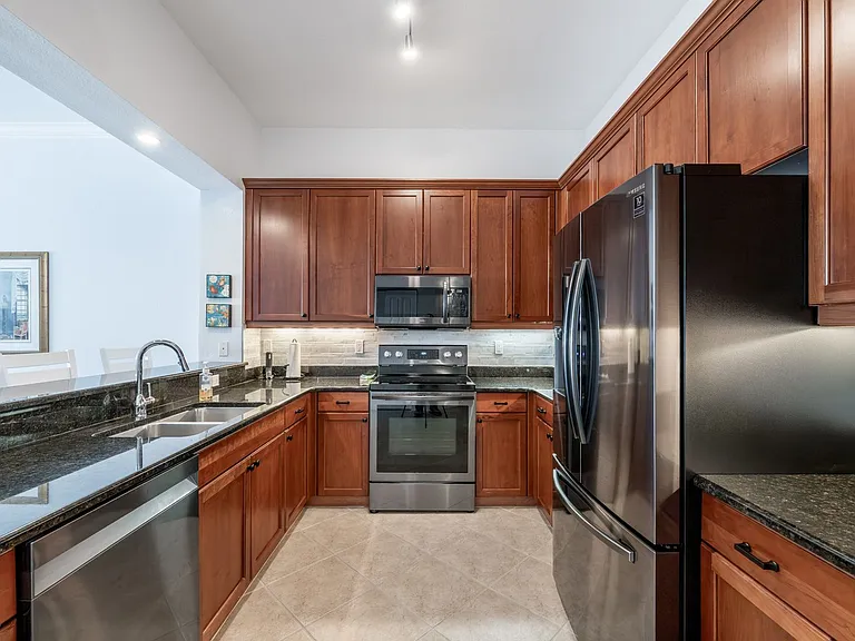 5116 Melbourne St #B-303 — Photo 5