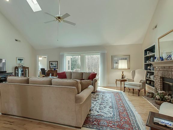 5th image of 278 Coyatee Dr N Unit N