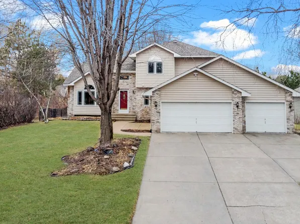 6301 Coyote Trl, Lino Lakes, MN 55014