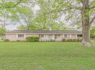 219 Longstreet Rd, Willis, TX 77378