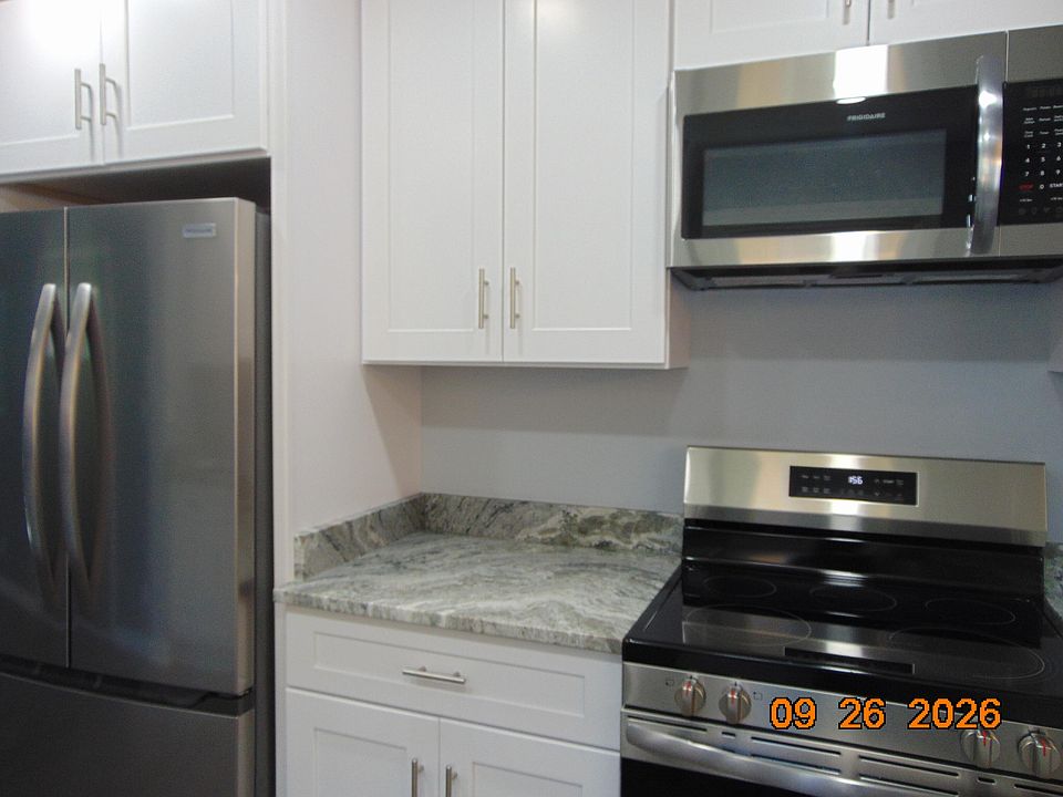 1616 Genesee Dr, photo 30