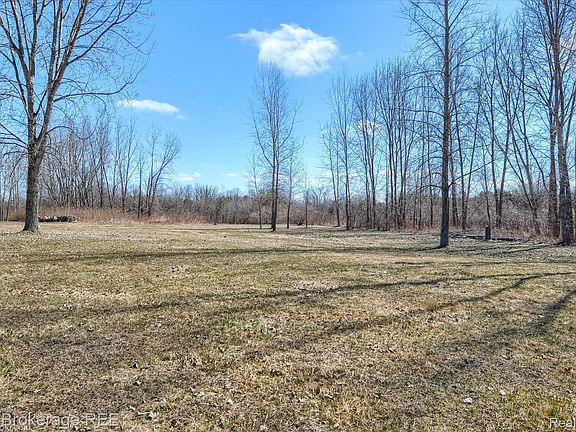 2nd image of 1746 N Baldwin Rd