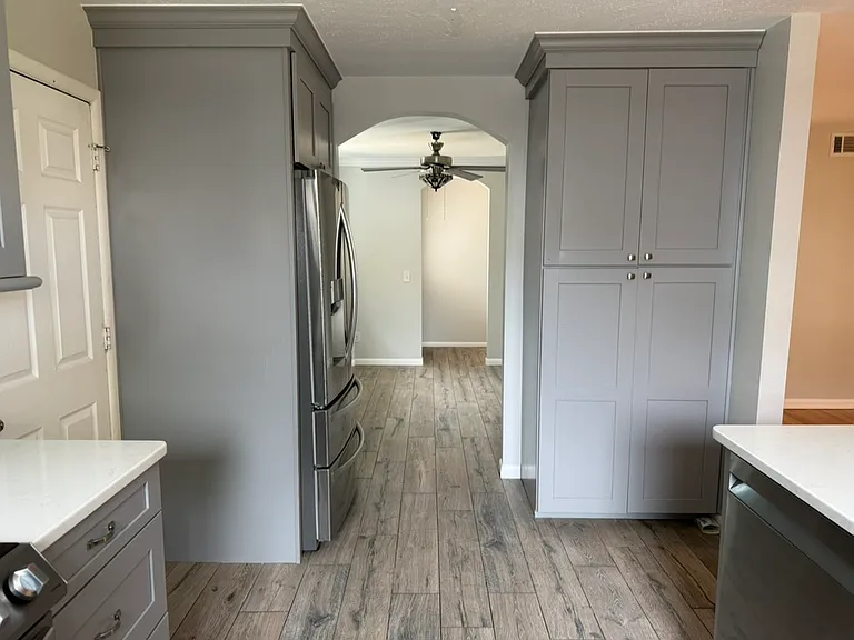 3617 N Shadywood Dr — Photo 2