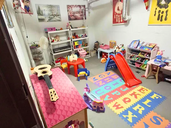 61-41 Saunders Street image 15 of 16