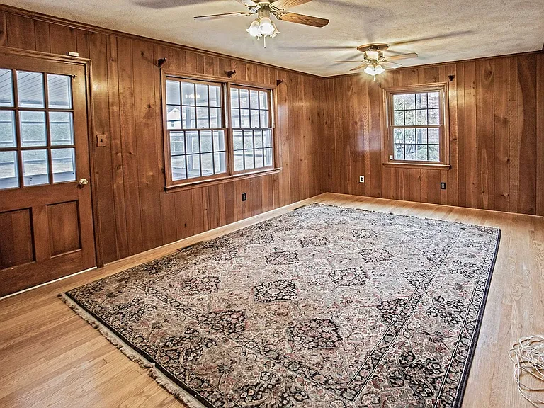 705 Ashford Rd — Photo 42