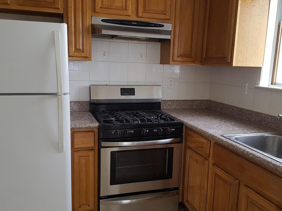 1st image of 46 Dalton Ave